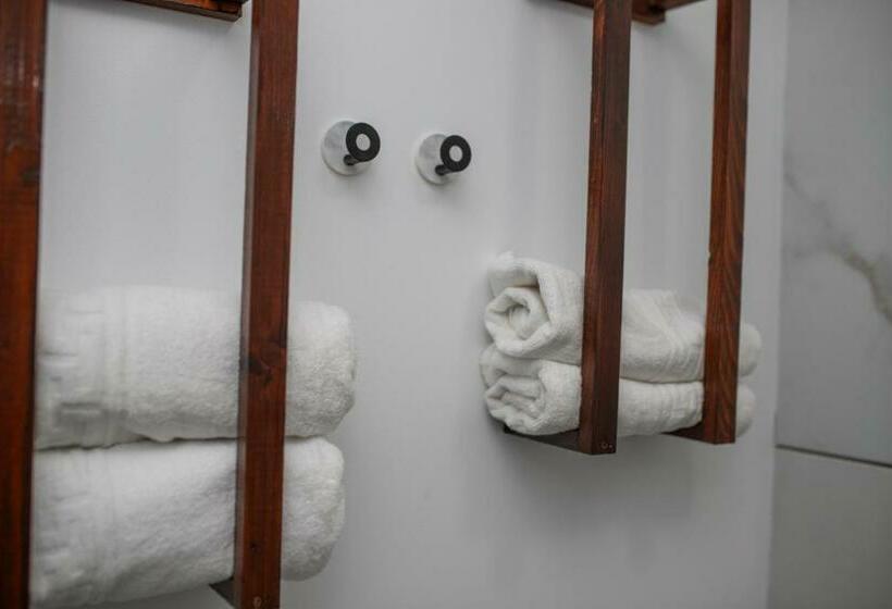 اتاق استاندارد, Partizan Resort