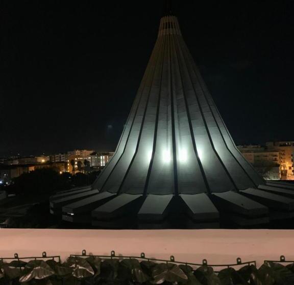 Номер Deluxe, Maryam23