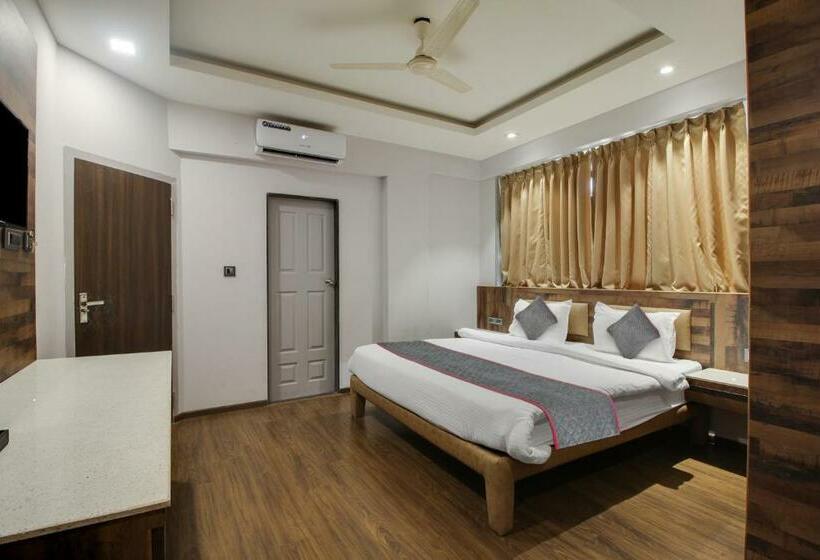 三人经典房间, Collection O Avasa Grand