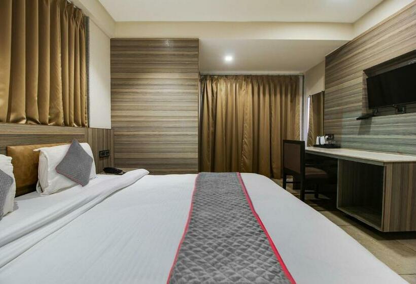 三人经典房间, Collection O Avasa Grand