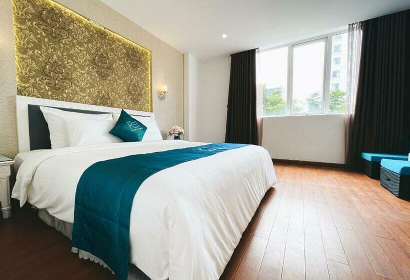 اتاق لوکس, Rivera Boutique