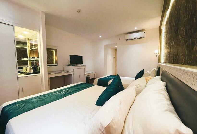 اتاق سوپریور سه تخته, Rivera Boutique