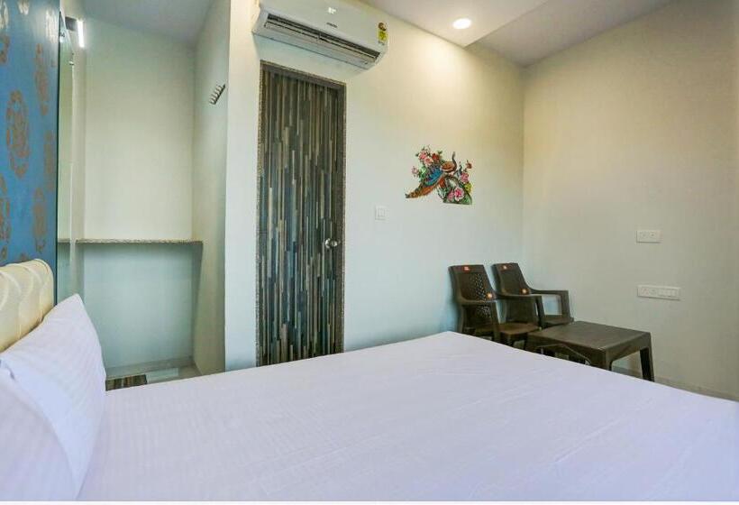 Трехместный Номер Классика, (sik106 )hotel Golden Palace & Resort