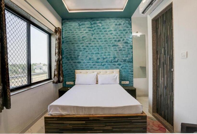 Трехместный Номер Классика, (sik106 )hotel Golden Palace & Resort
