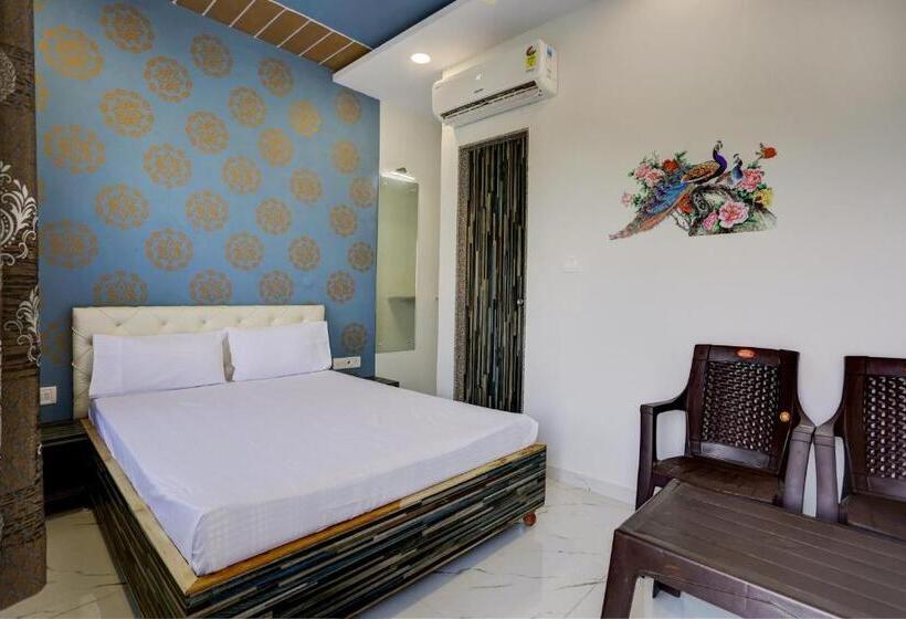 Трехместный Номер Классика, (sik106 )hotel Golden Palace & Resort