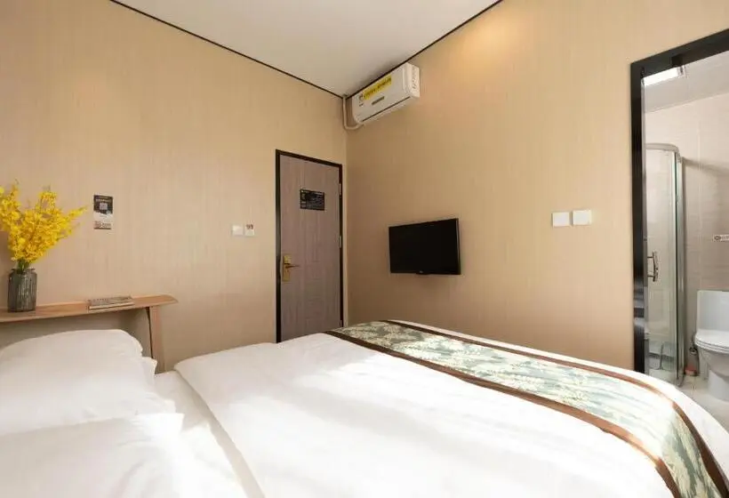 Superior-huone, East Sacred Hotel ᴸᴱo   Foreign Accept   Two Minutes Walk To Subway 丨tourism Service English Speakin