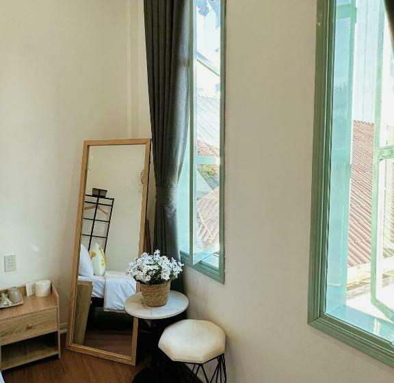 اتاق لوکس, Under The Sun Homestay