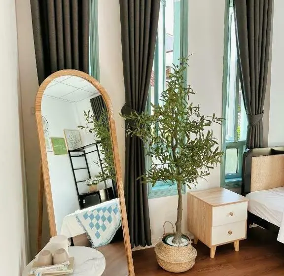 اتاق لوکس با تخت بزرگ, Under The Sun Homestay