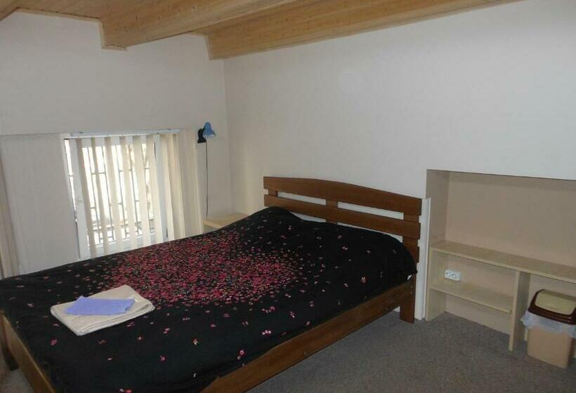 اتاق استاندارد, Guesthouse Rest