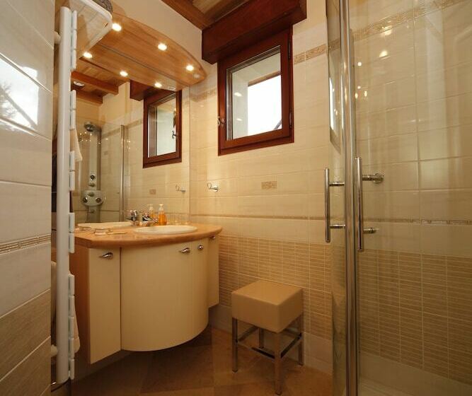 豪华房间, La Coulonnière