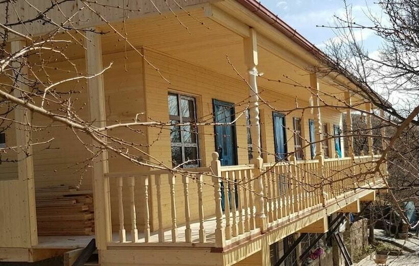 اتاق استاندارد, Amiran`s Lake