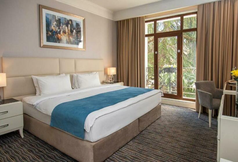 デラックスルーム, City Avenue