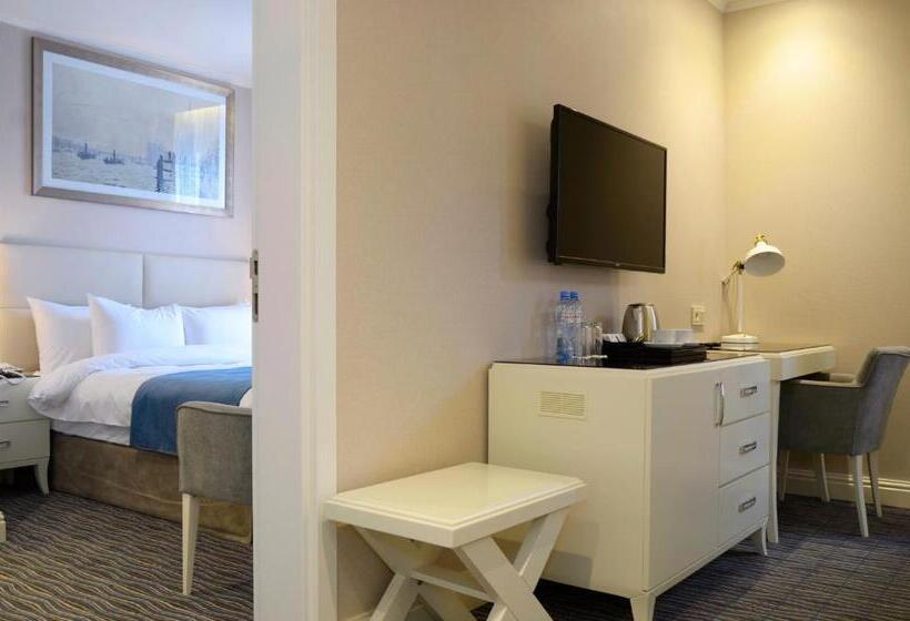 ファミリールーム, City Avenue