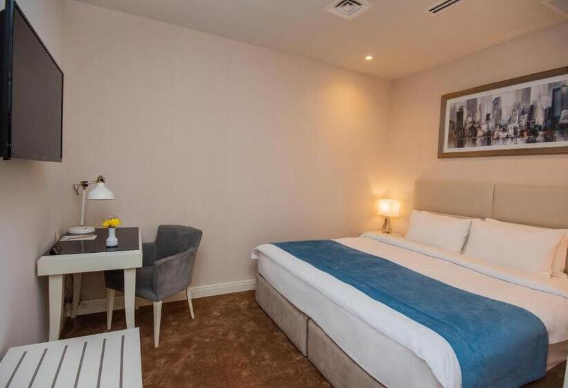 ジュニアスイート, City Avenue