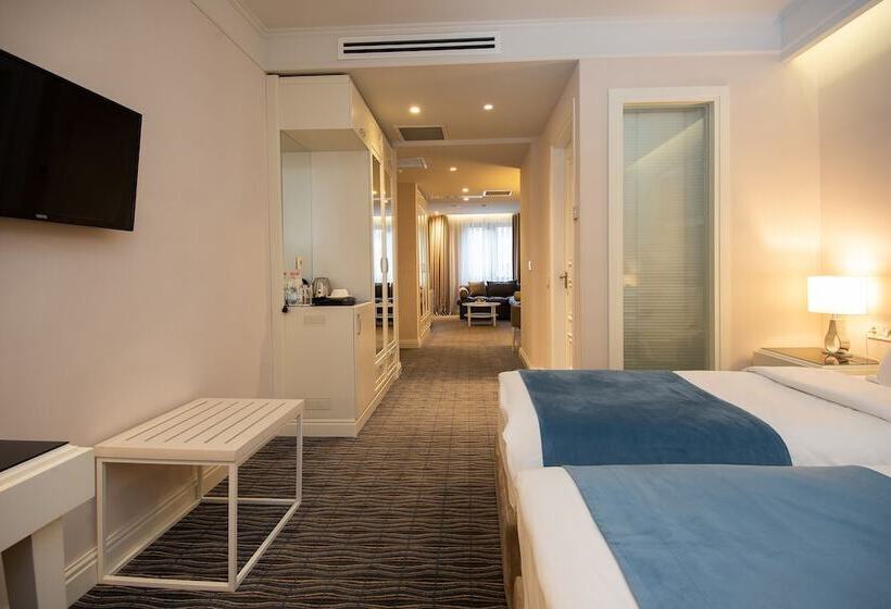 スイート, City Avenue