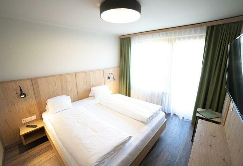 חדר סטנדרט עם מרפסת, Finkensteiner Hof