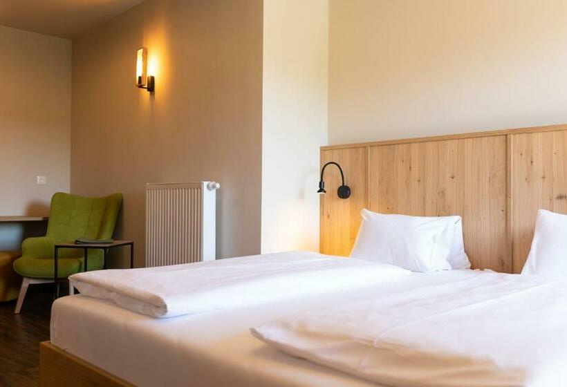 חדר סופריור, Finkensteiner Hof