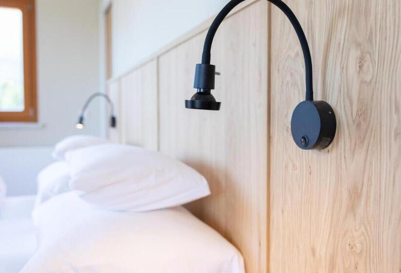 חדר משפתחתי סופריור, Finkensteiner Hof