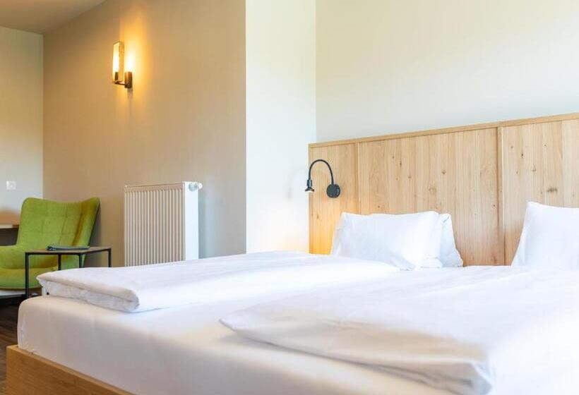 חדר סופריור, Finkensteiner Hof