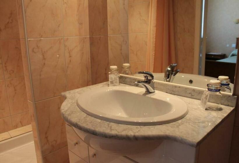 חדר סטנדרט, Hôtel Ladagnous