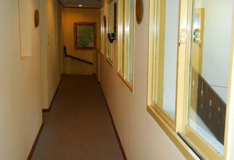 غرفة قياسية, Posada De La Flor