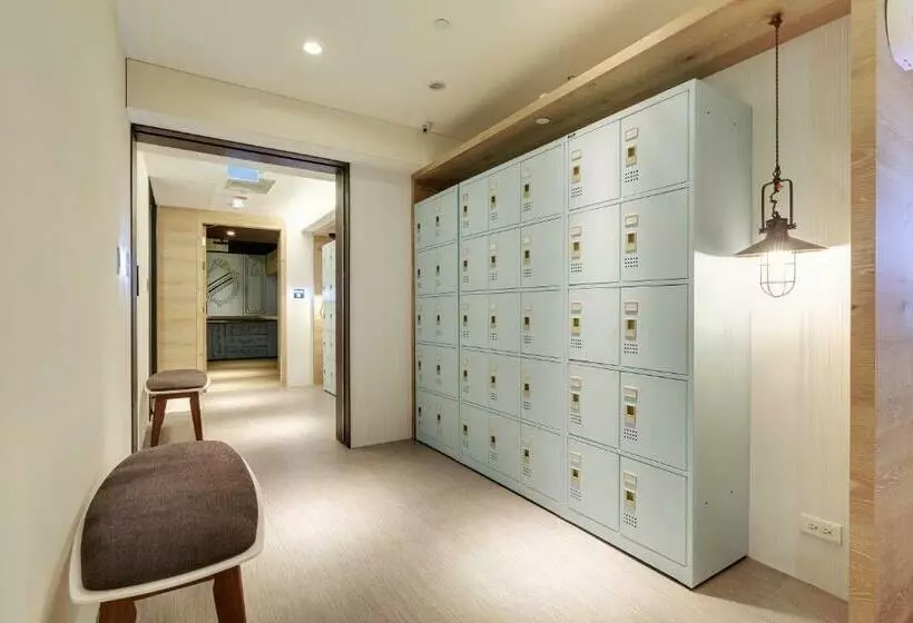 تختخواب در اتاق مشترک, Taiwan Youth Hostel & Capsule