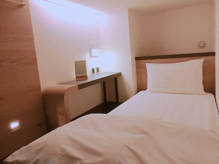 تختخواب در اتاق مشترک, Taiwan Youth Hostel & Capsule