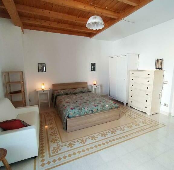 スタンダードトリプルルーム, B&b Corte Fiorita