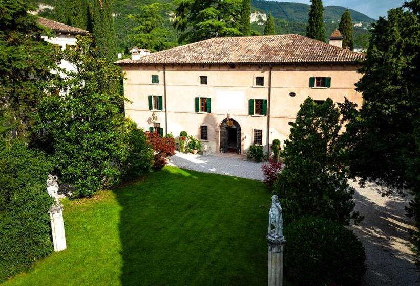 Номер Стандарт Вид на Сад, Villa Carrara Salvadori