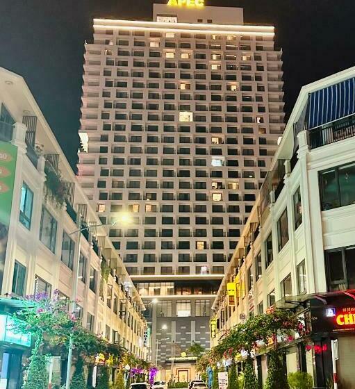 اتاق استاندارد با بالکن, Apec Mandala Hadofinn