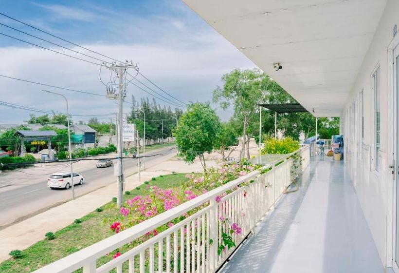 اتاق استاندارد با تراس, Phương Tú Hostel