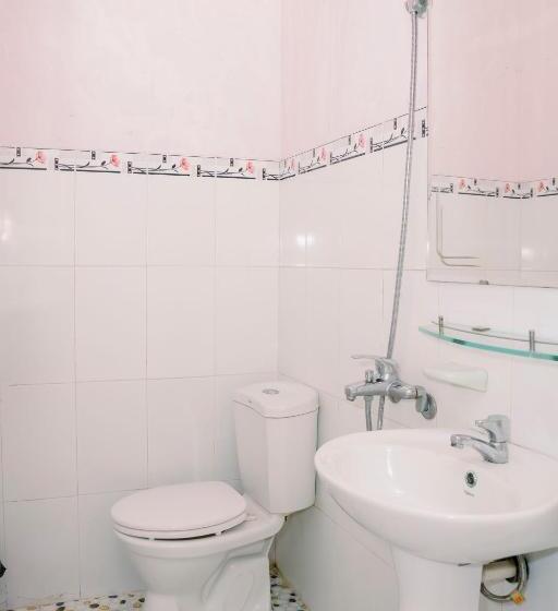 اتاق استاندارد با تراس, Phương Tú Hostel