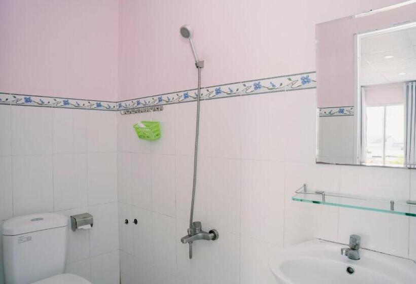 اتاق خانوادگی, Phương Tú Hostel