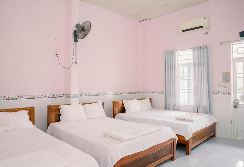 اتاق خانوادگی, Phương Tú Hostel