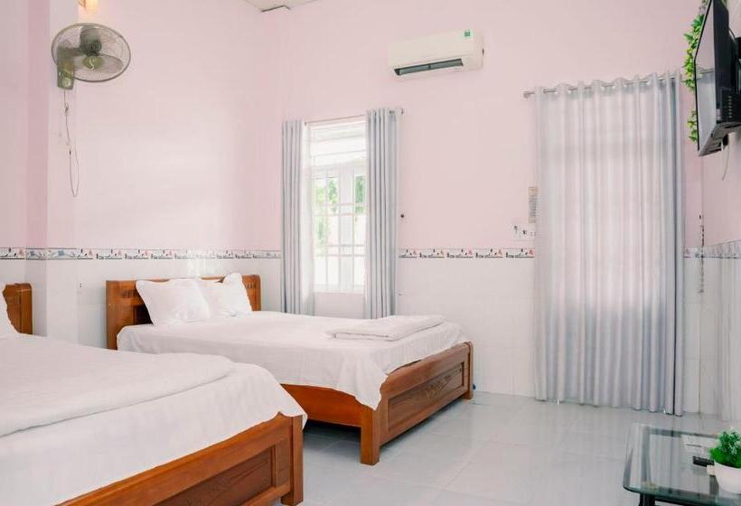 اتاق استاندارد چهار تخته, Phương Tú Hostel