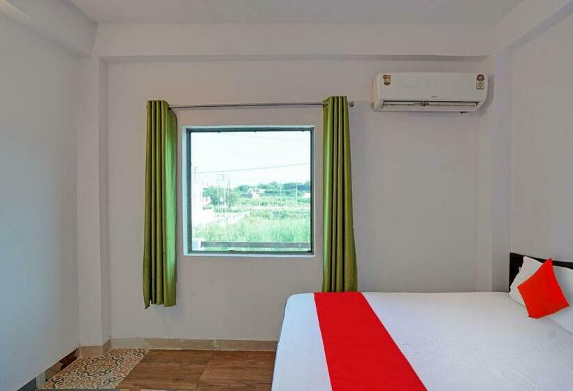 Üç Kişilik Klasik oda, Oyo Flagship Hotel Blue Moon