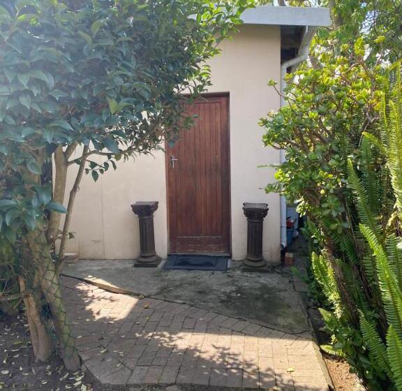 إستوديو قياسى, 12 On Churchill