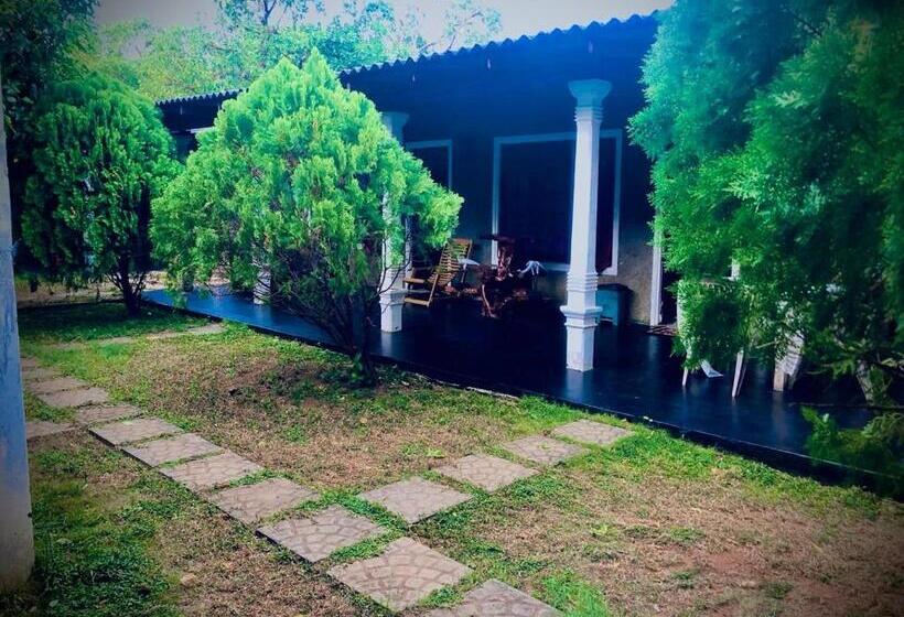 エコノミールーム, The Ritz Tourist Home