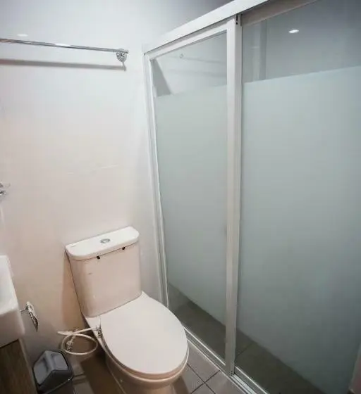 اتاق استاندارد, Reddoorz At Happy Stay Apartelle
