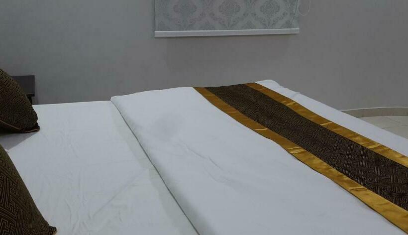 スイート, Golden Retan