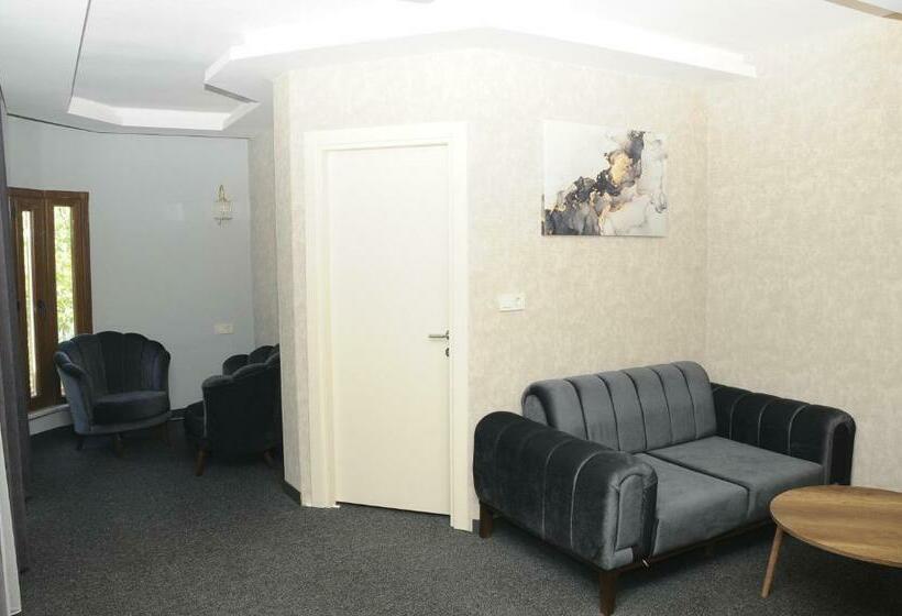 سوئیت با تخت بزرگ, Sevcan