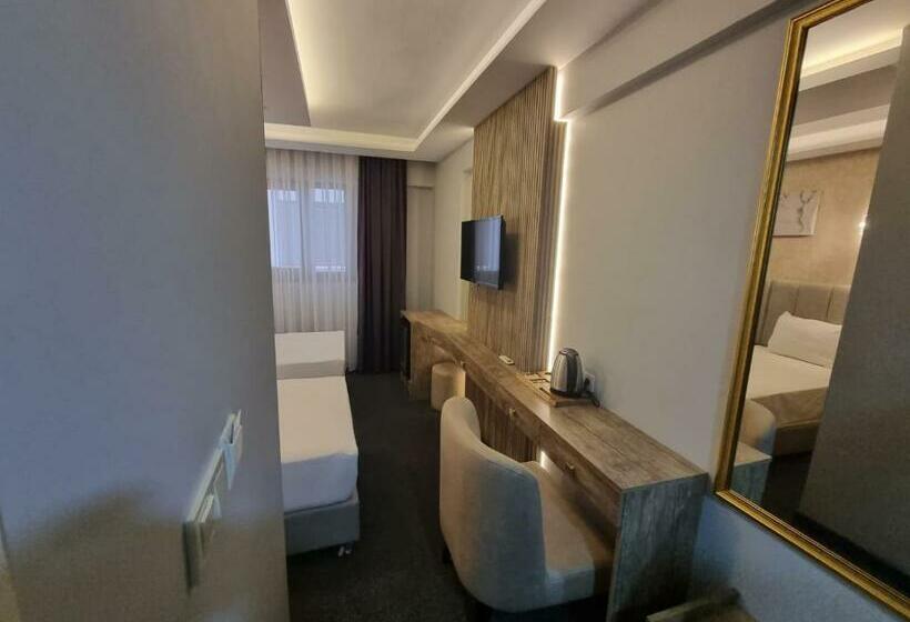 اتاق اکونومی, Sevcan