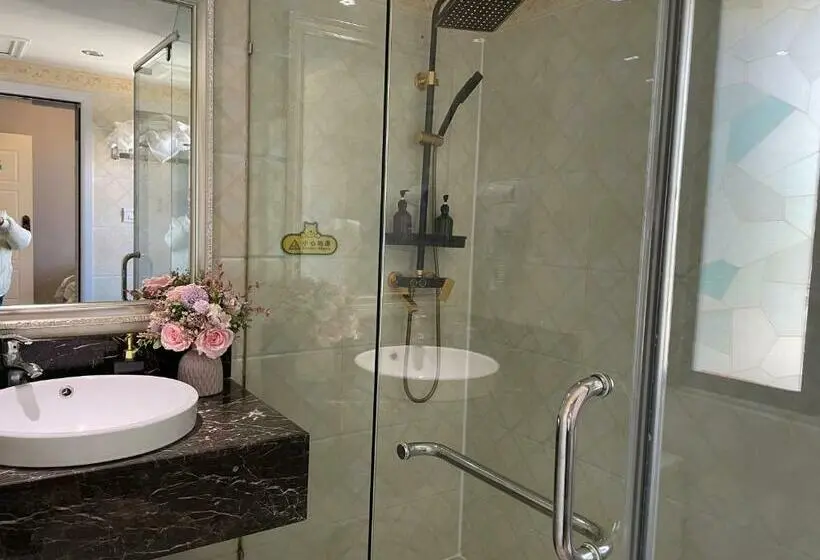 Deluxe-huone, Wesley Rosegarden 庐山卫斯里玫瑰园别墅