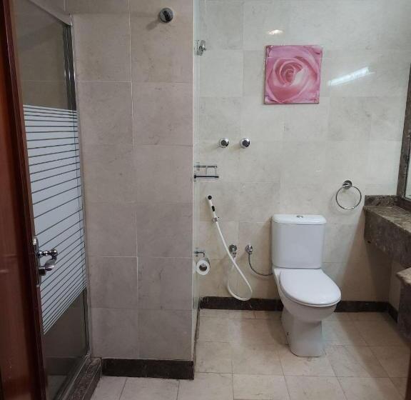 Quarto Triplo Clássico, فندق مسارات المشاعر