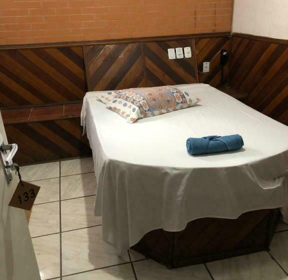 Pokój Ekonomiczny, M Blue