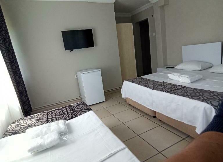 标准三人间, Nilhan Otel