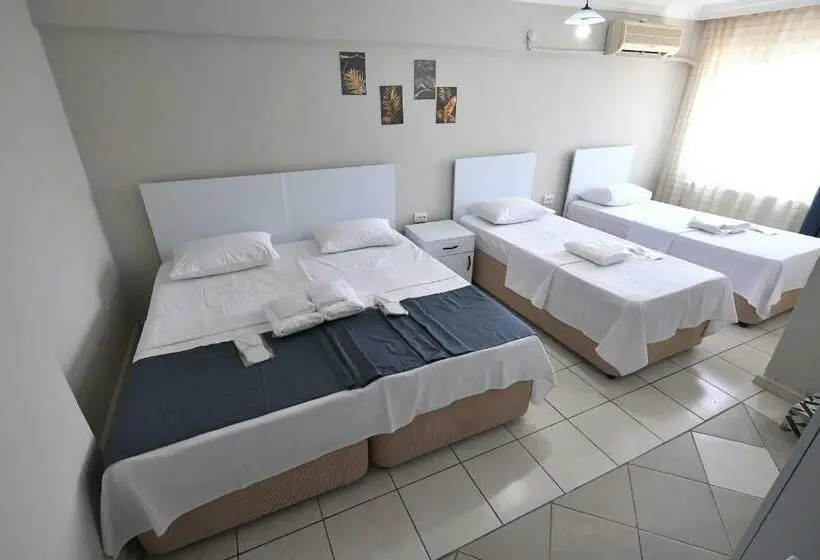 Standard Neljän Hengen Huone, Nilhan Otel