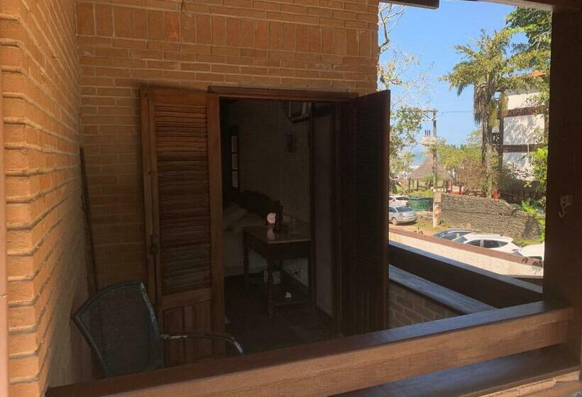 اتاق خانوادگی, Canto Das Toninhas Guest House