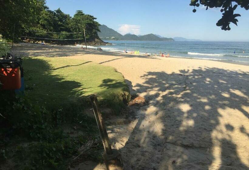 اتاق استاندارد چهارنفره با چشم‌انداز باغ, Canto Das Toninhas Guest House