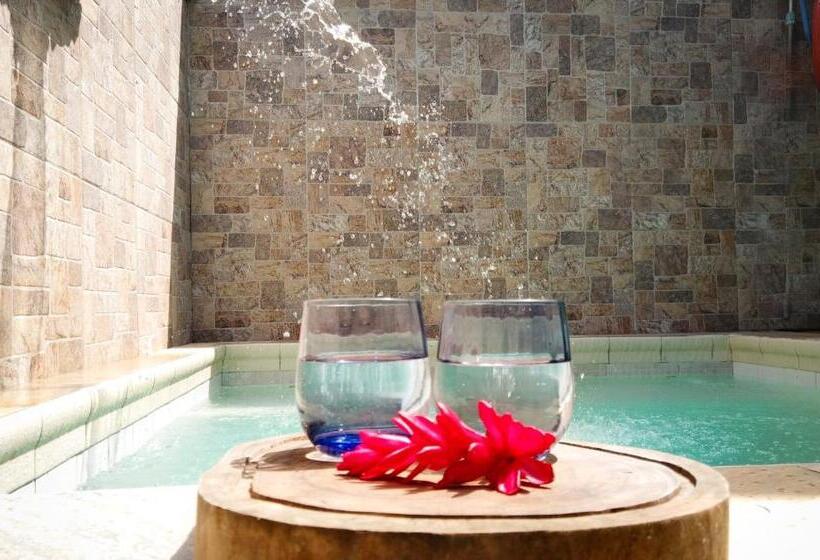 اتاق استاندارد چهارنفره با چشم‌انداز باغ, Canto Das Toninhas Guest House